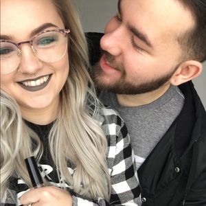 Meet your Posher, Dakota